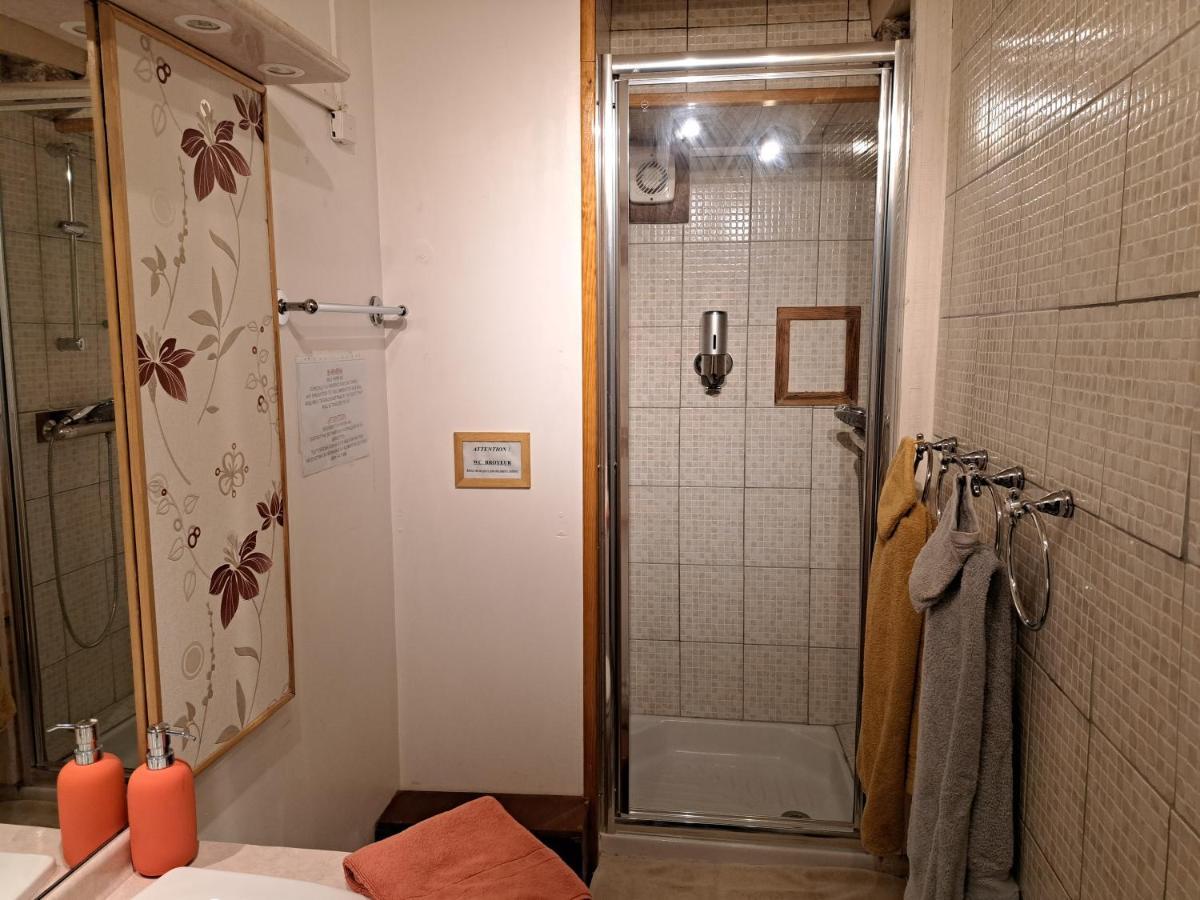 De La Tour De Loire - 65 M2 Au Pied D'une Tour De Gue Du 17eme Siecle Holiday home Mer