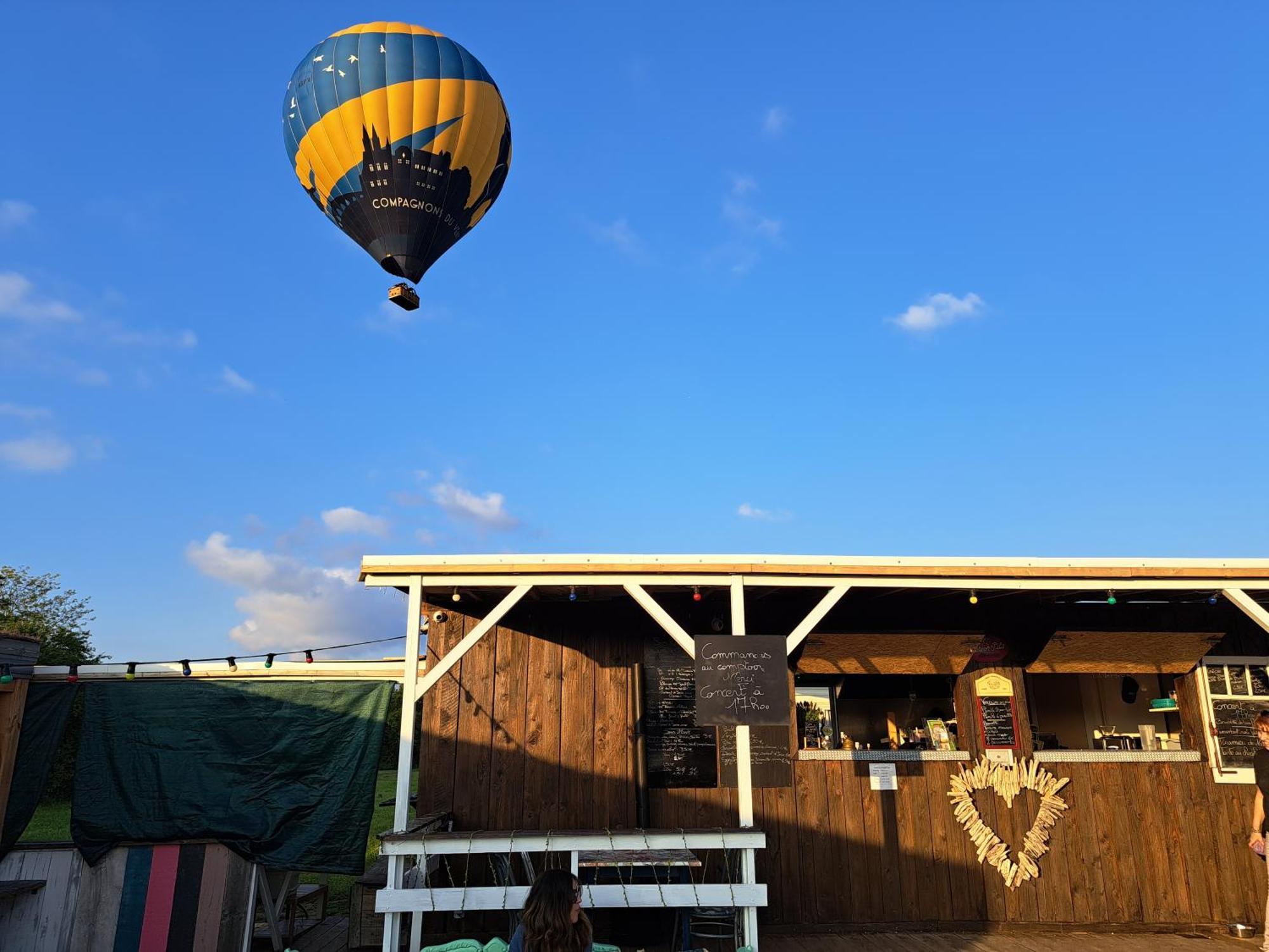 Holiday home De La Tour De Loire - 65 M2 Au Pied D'une Tour De Gue Du 17eme Siecle Mer